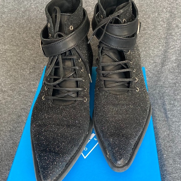 Fluevog Donita Swordfish - low boot with ankle strap- black glitter - women’s 8 - Picture 1 of 12